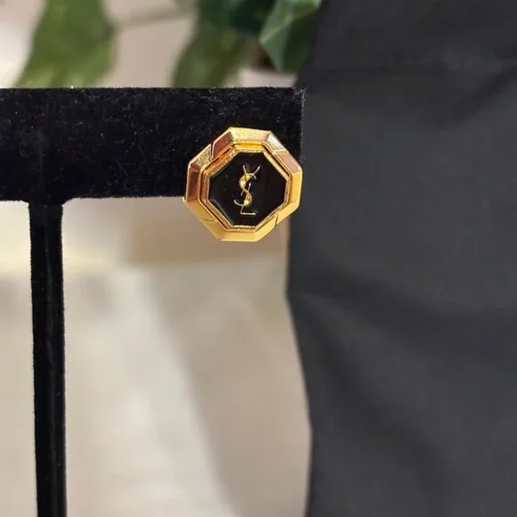 Beautiful YSL Gold Tone / Black Earrings with YSL pouch - Picture 13 of 16